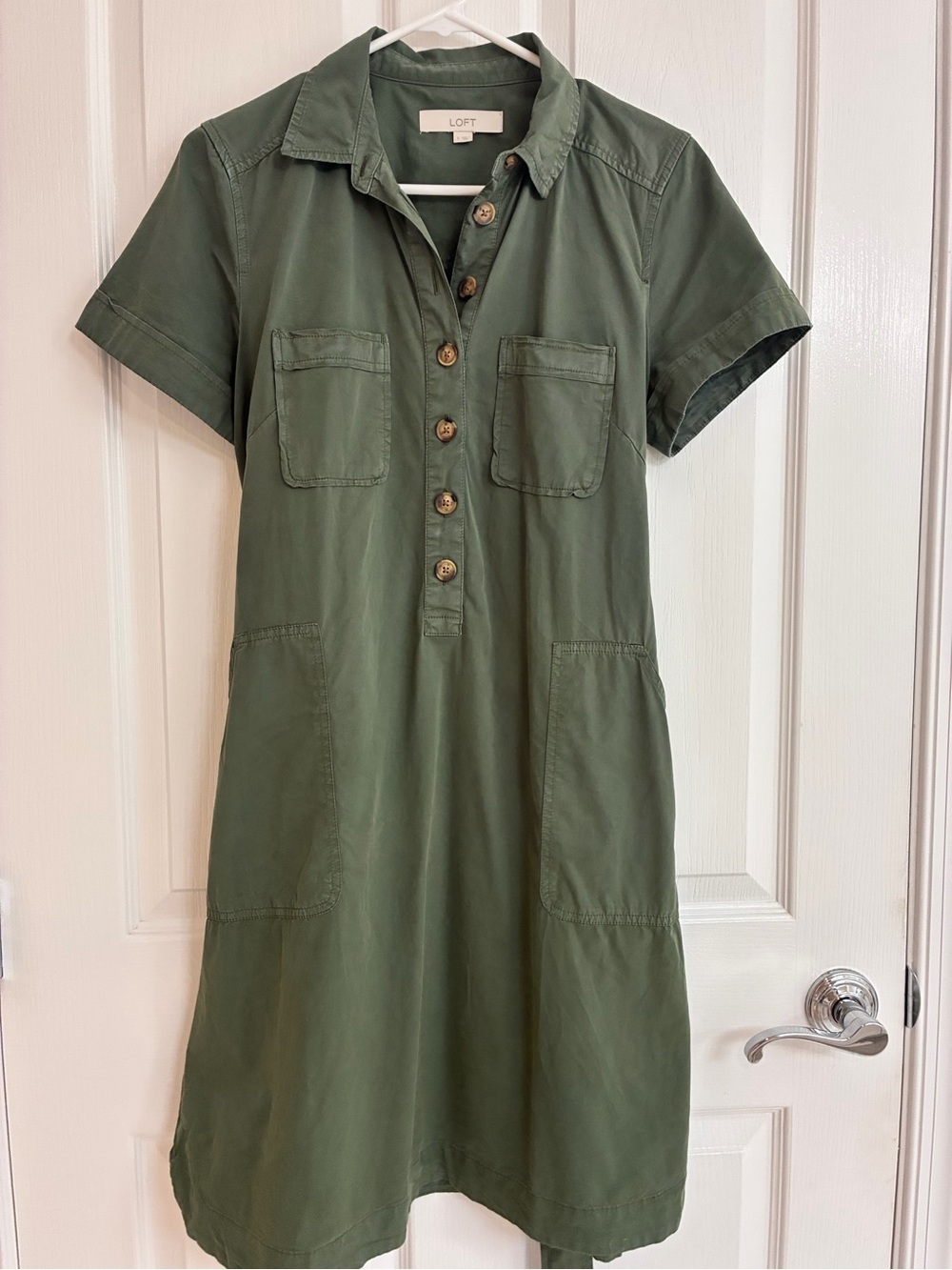 LOFT Olive Green Short-Sleeve Utility Dress w/ tie-belt. Size S.